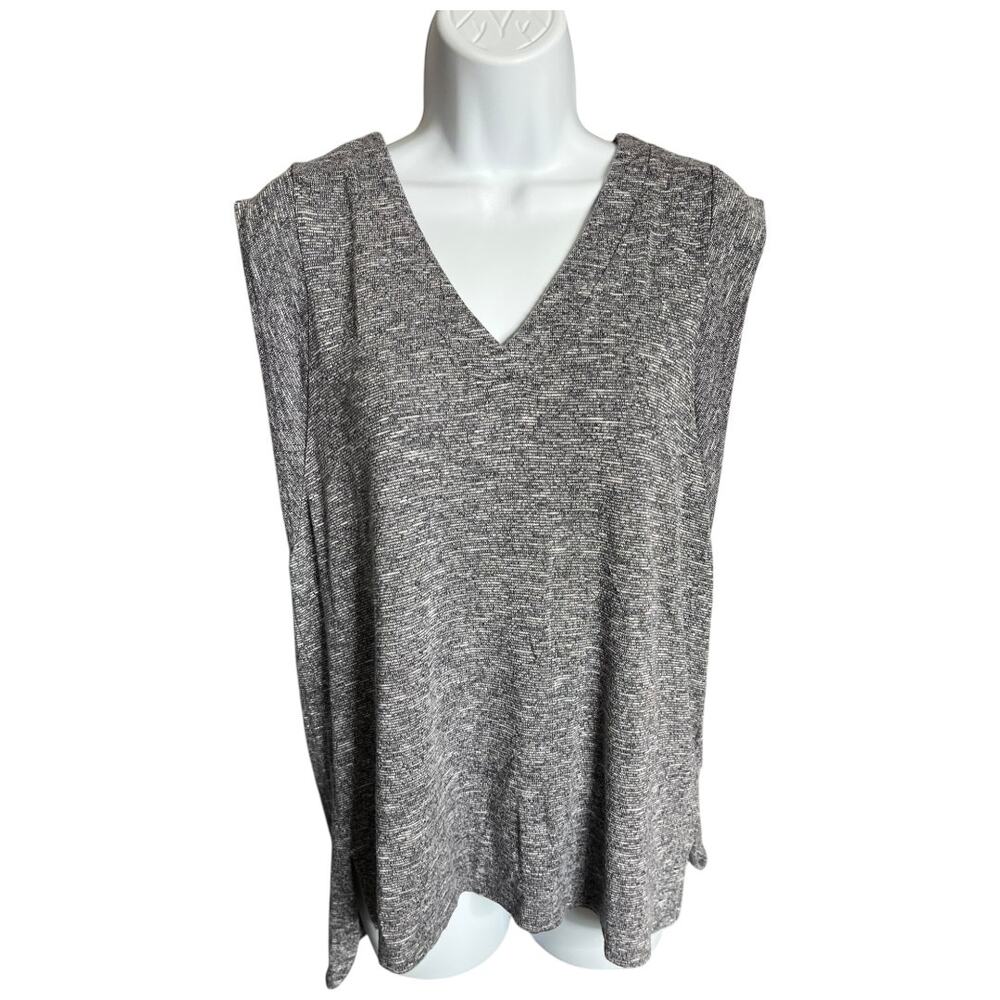 B Collection Bobeau heather gray knit v-neck shirt cap sleeves Medium
